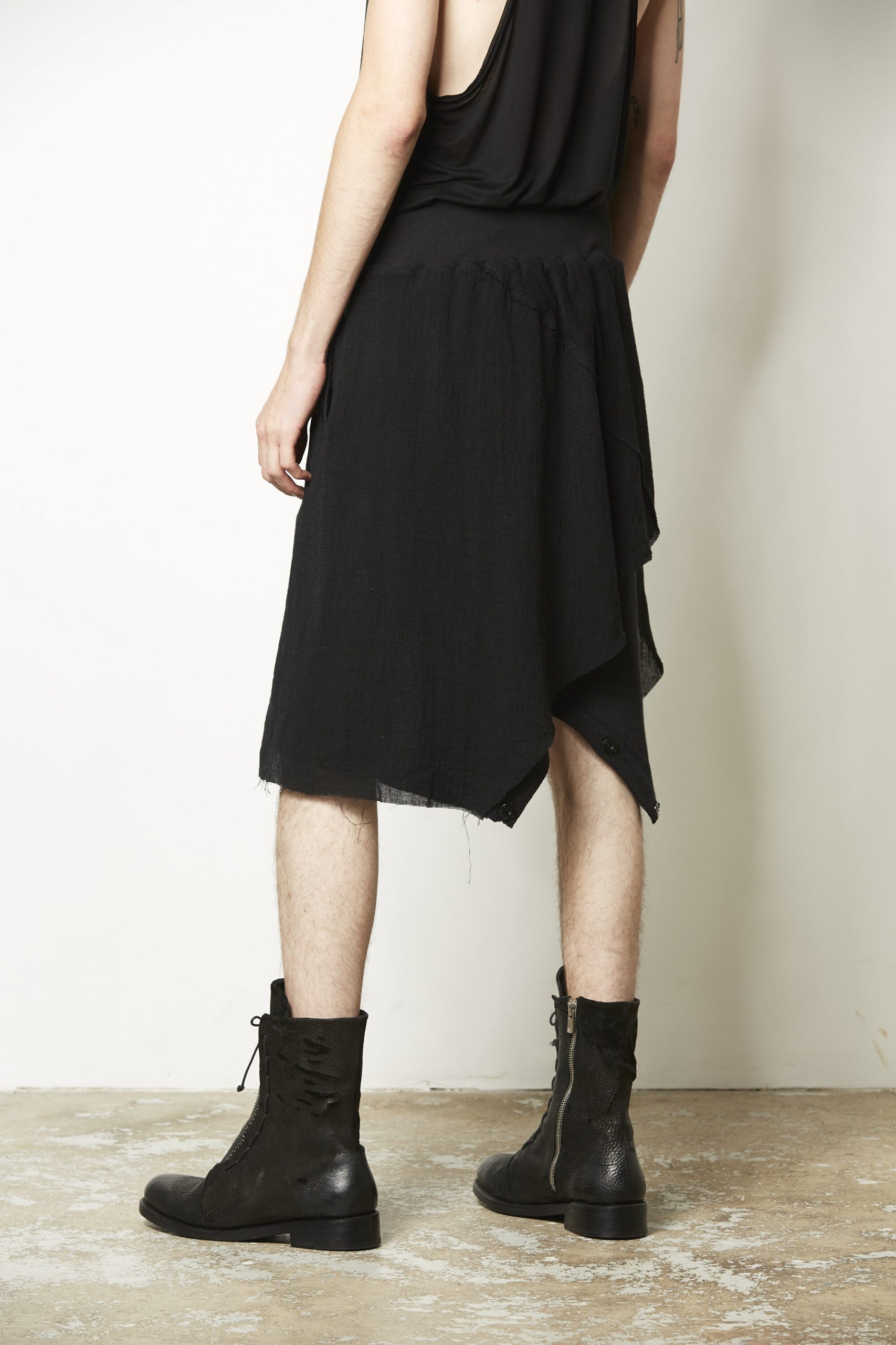 LLAW18W_26055-scaled-1.jpg