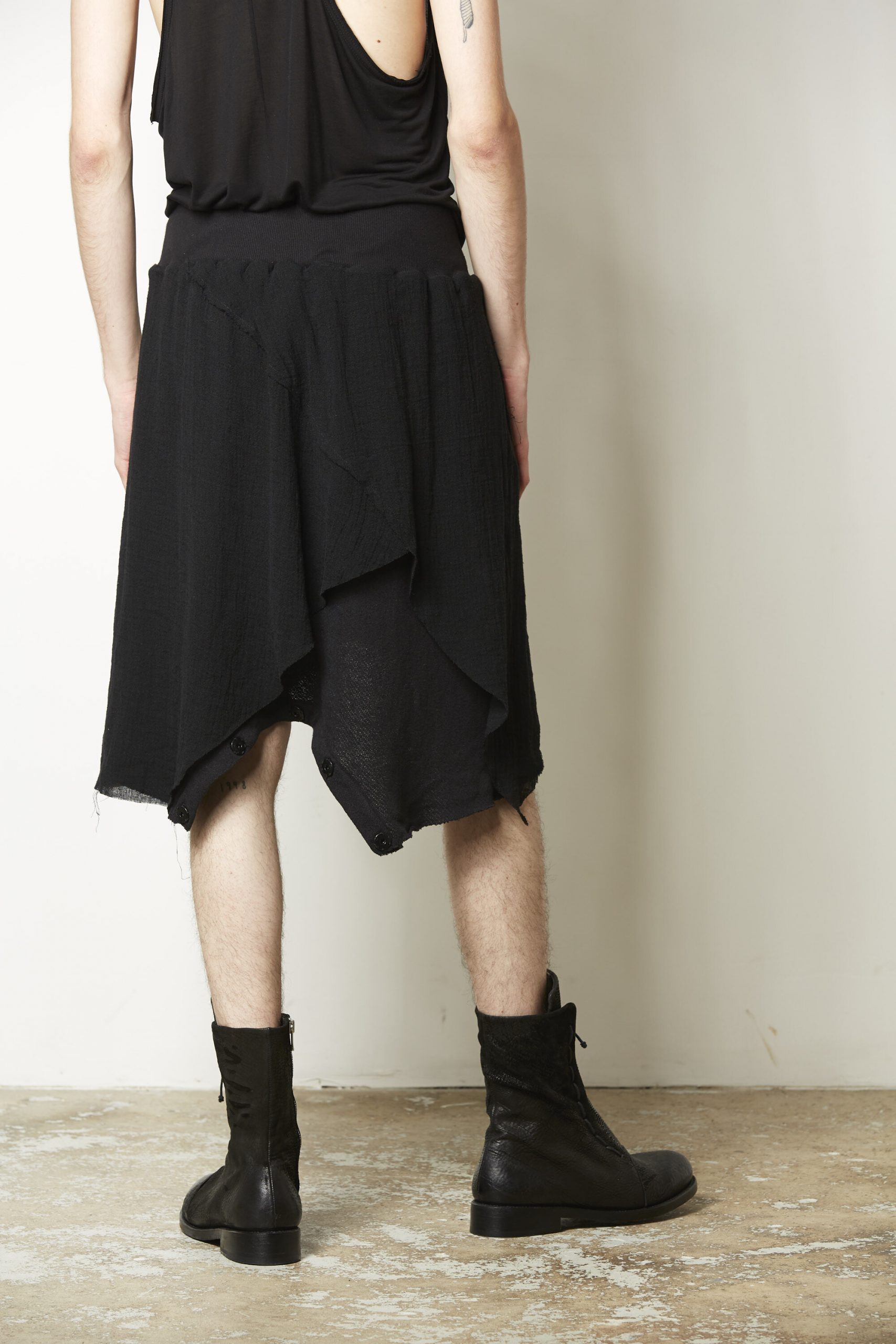 LLAW18W_26056-scaled-1.jpg
