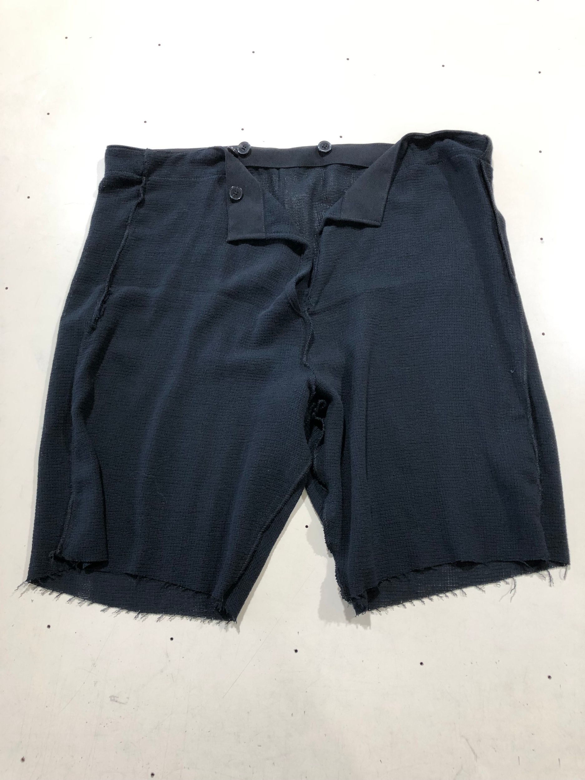 LLSS19M-SHS04-Snap-Leather-Shorts-Black-10.jpg