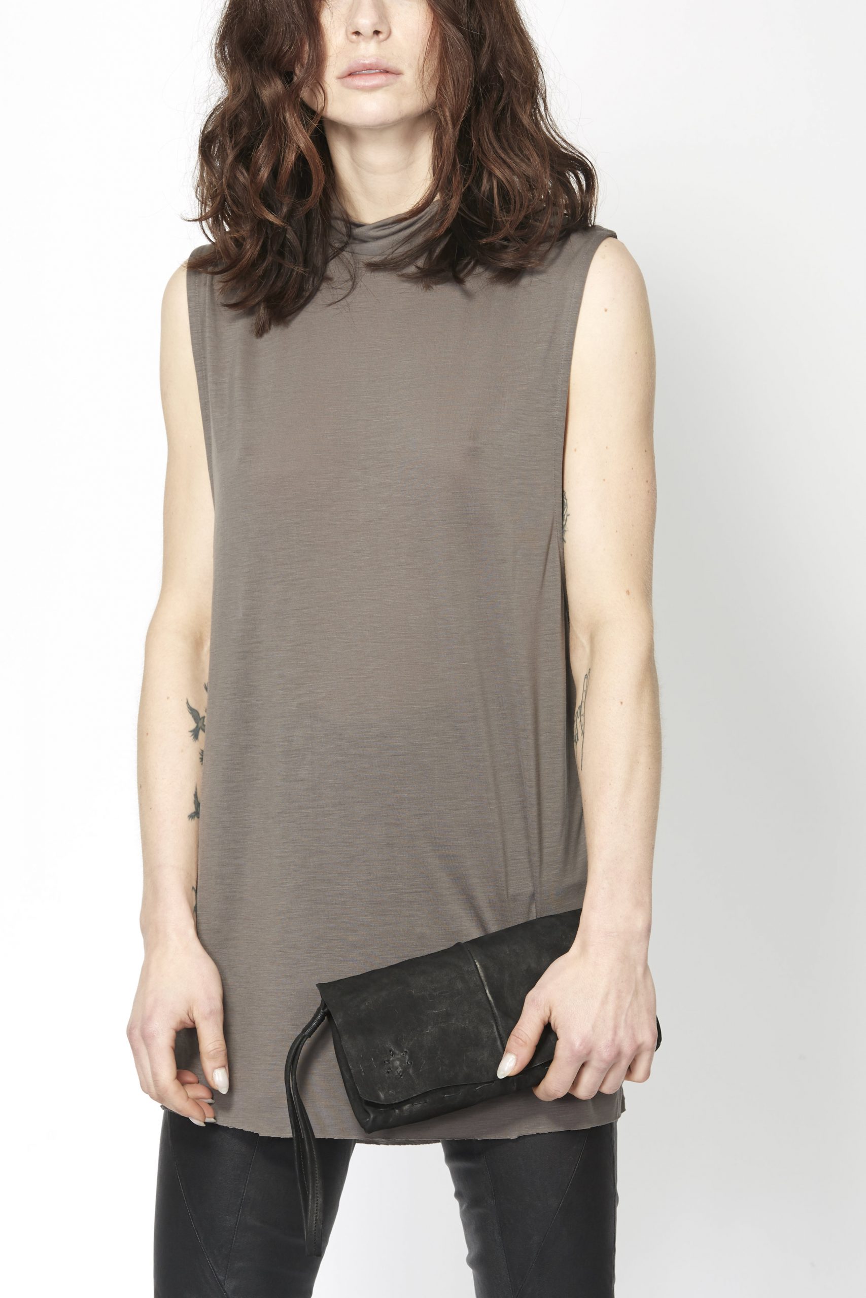 LLX15_TWO_PIECE_STICH_CLUTCH_02-scaled-1.jpg