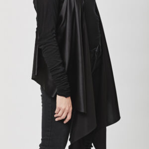 collar_vest_scarf_emberes_line_tee_skinny_jeans_30454.jpg