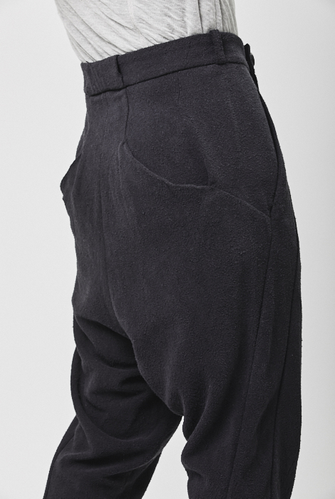 cross_stitch_lether_jeacket_oake_thumb_blouse_line_crotch_pants_22470.jpg