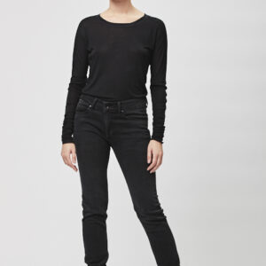 emberes_line_tee_skinny_jeans_30456.jpg