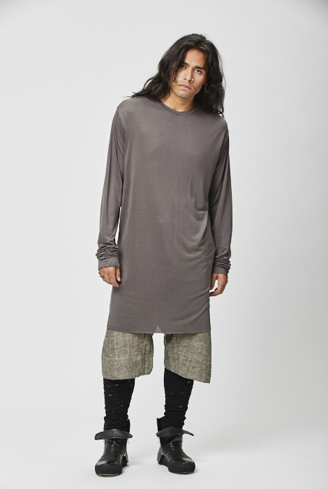 gusset_hood_leather_jeacket_long_sleeved_ennom_tee_knik_knee_shorts_toh_legwarmer_22708.jpg