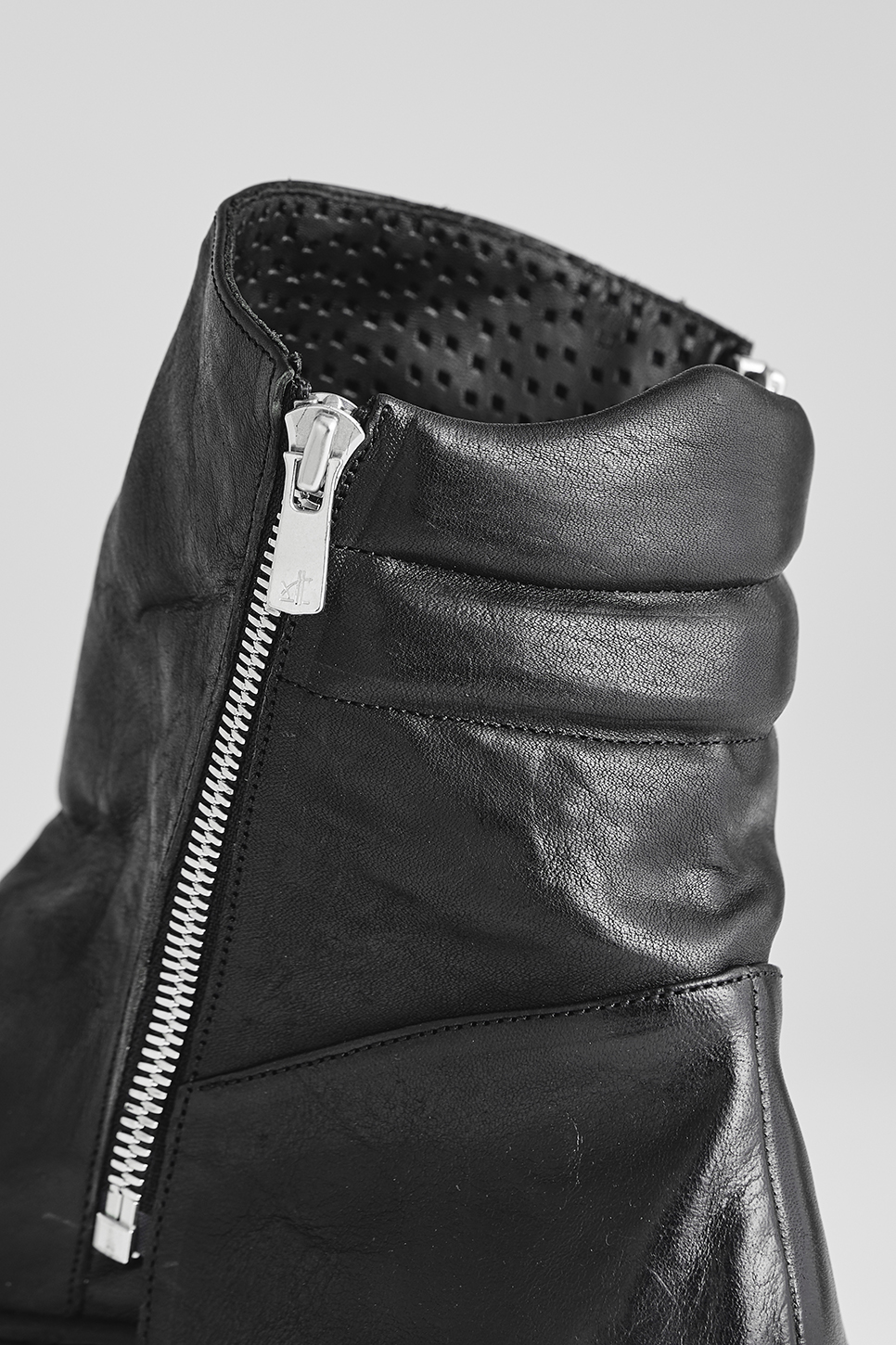 otta_sneaker_black_36925