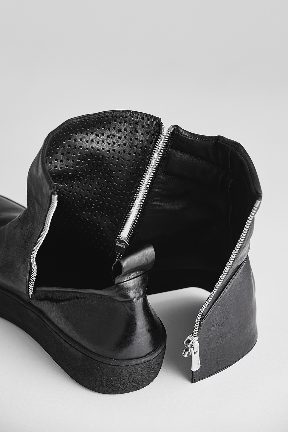 otta_sneaker_black_36931