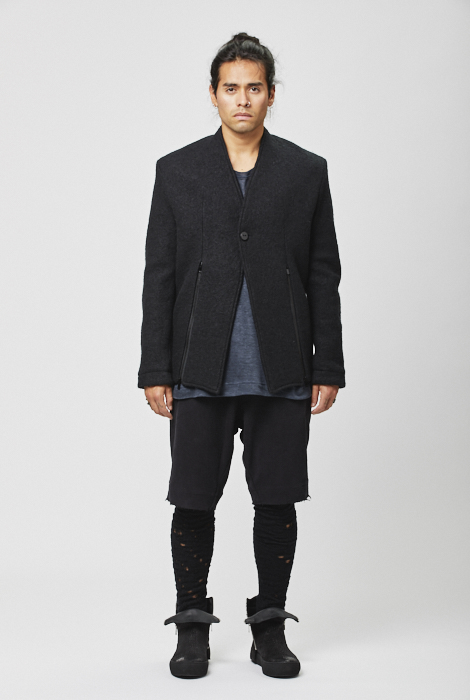short_zip_wool_jacket_rib_wool_scarf_angle_long_sleeved_tee_line_crotch_pants_toh_22628.jpg