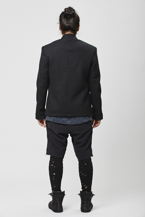 short_zip_wool_jacket_rib_wool_scarf_angle_long_sleeved_tee_line_crotch_pants_toh_22643.jpg