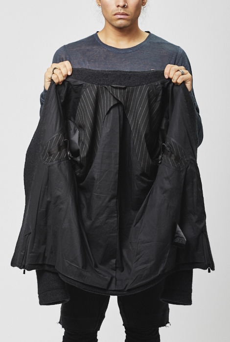 short_zip_wool_jacket_rib_wool_scarf_angle_long_sleeved_tee_line_crotch_pants_toh_22649.jpg