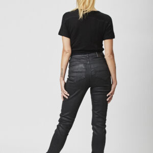 turden_tee_dart_cut_jeans_23633.jpg