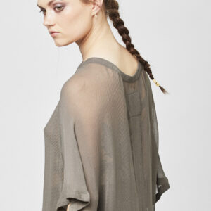 two_piece_top_dark_cut_jeans_24285.jpg