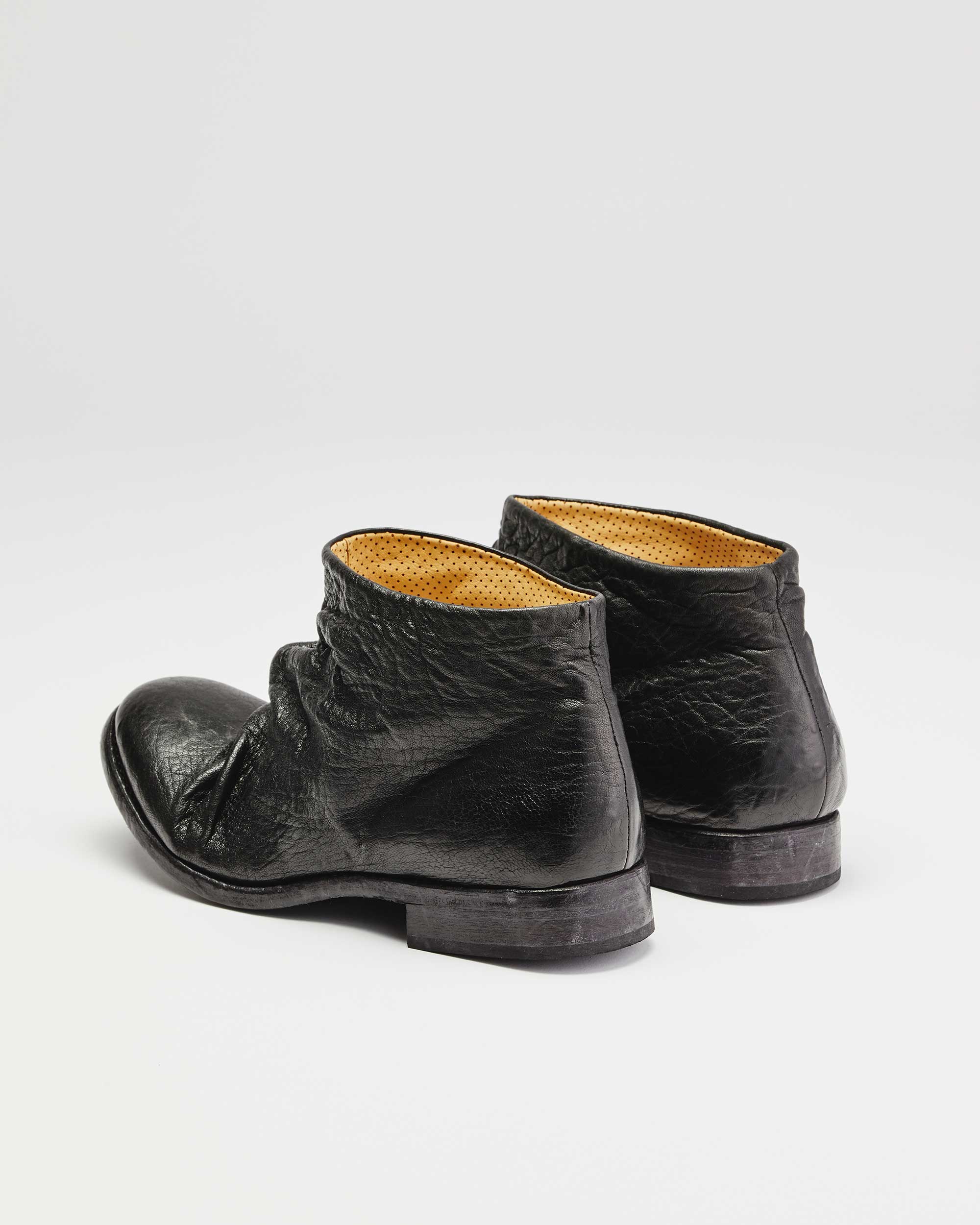 B0702UB_leon-louis_ICO_4338